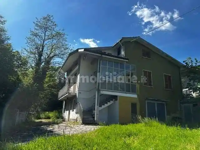 Casa indipendente in vendita a Bobbio