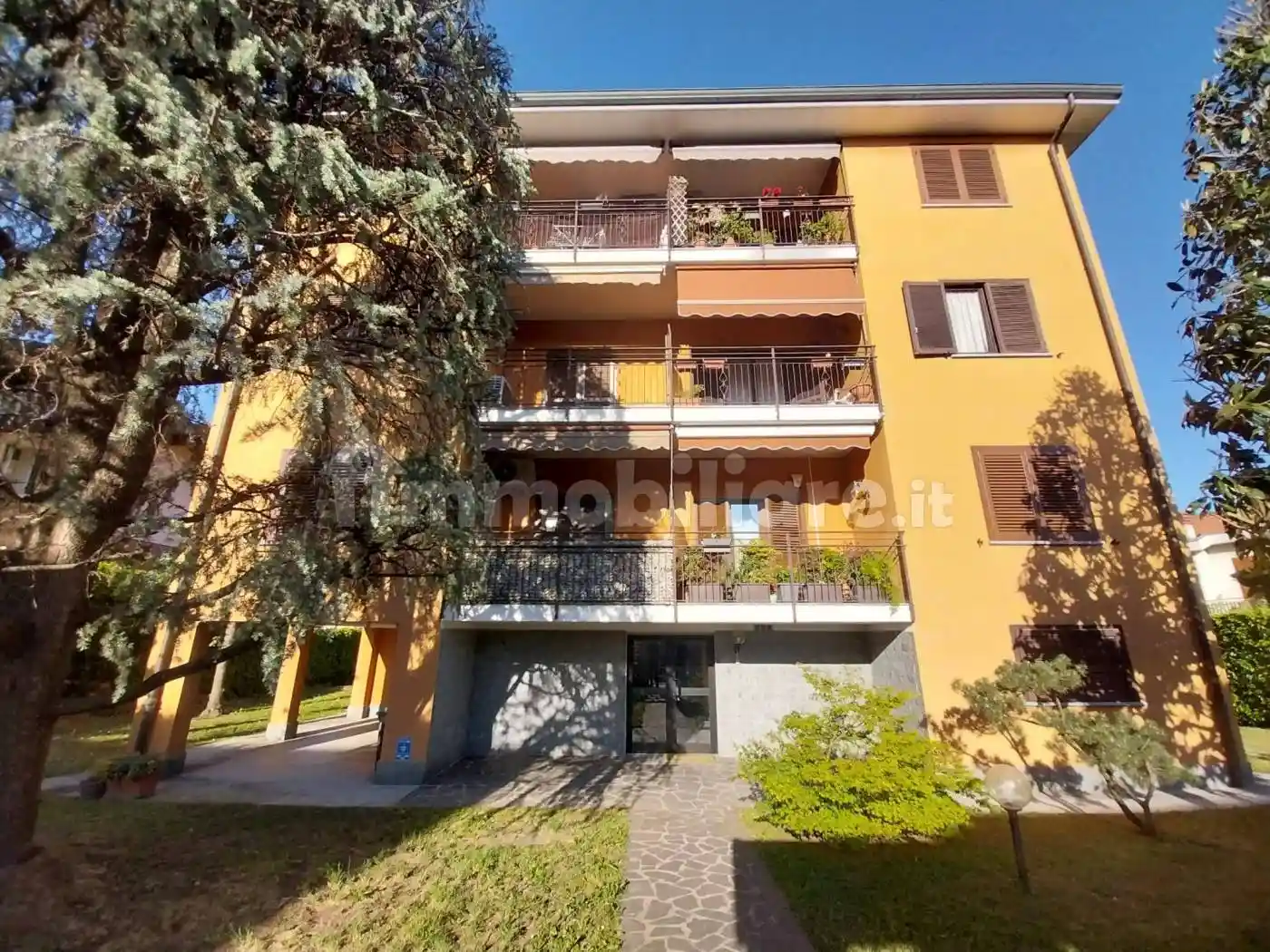 Appartamento in vendita a Bareggio