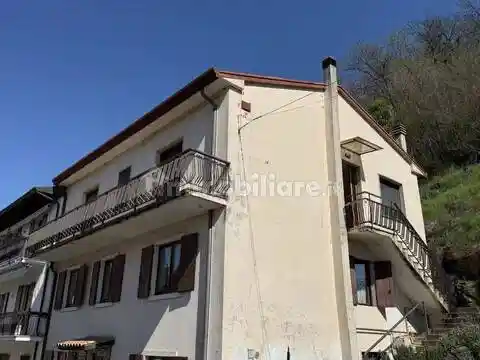 Appartamento in vendita a Badia Calavena