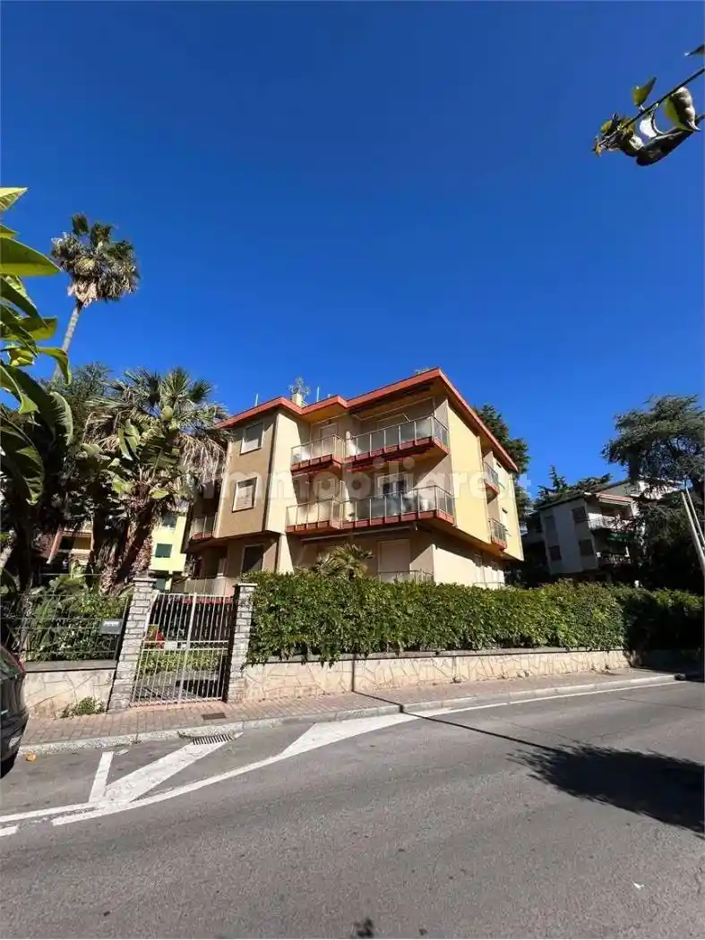Appartamento in vendita a Bordighera