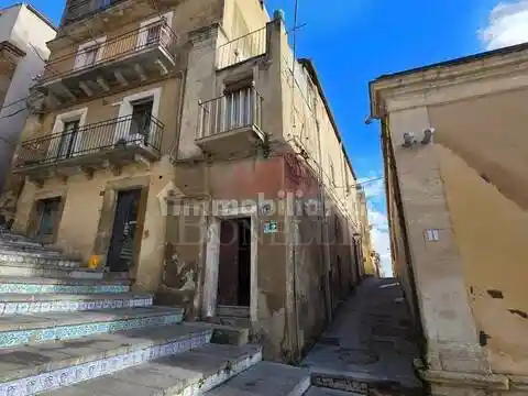 Villa in vendita a Caltagirone