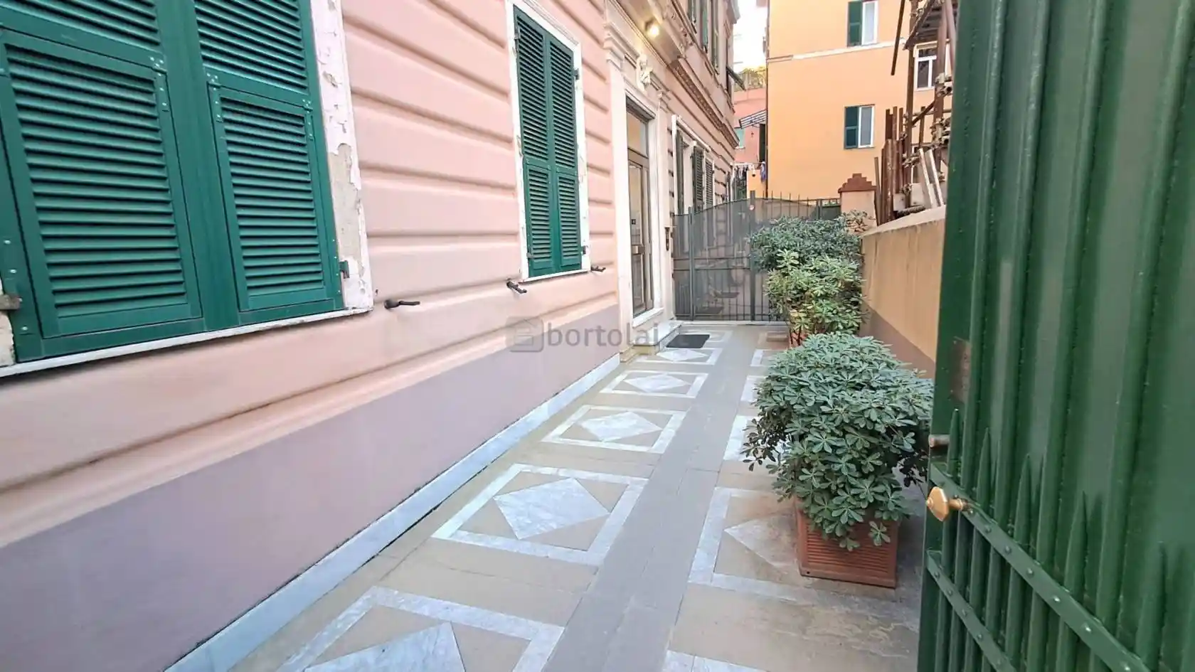 Appartamento in vendita a Genova