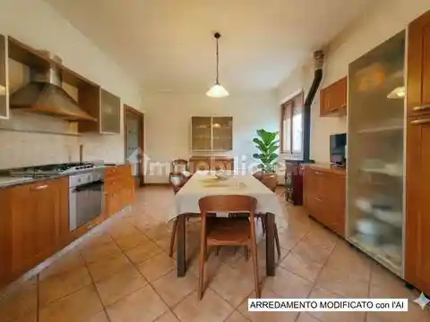 Appartamento in vendita a Capolona