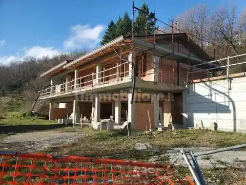 Villa in vendita a Capolona