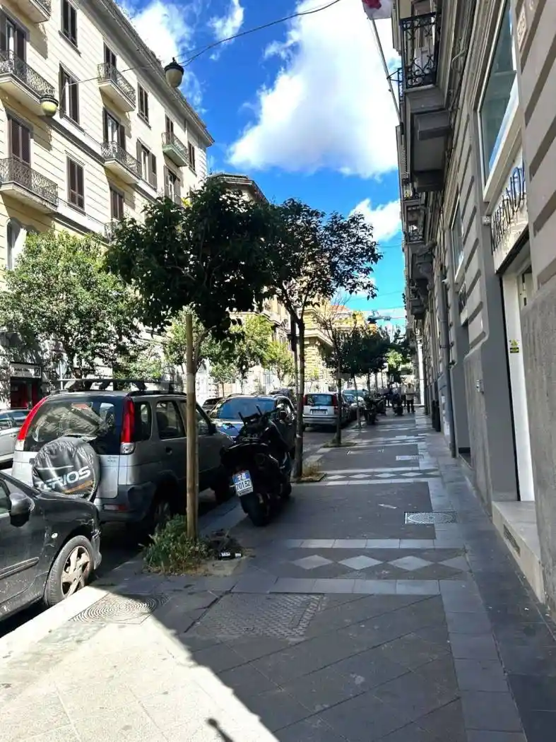 Appartamento in vendita a Napoli
