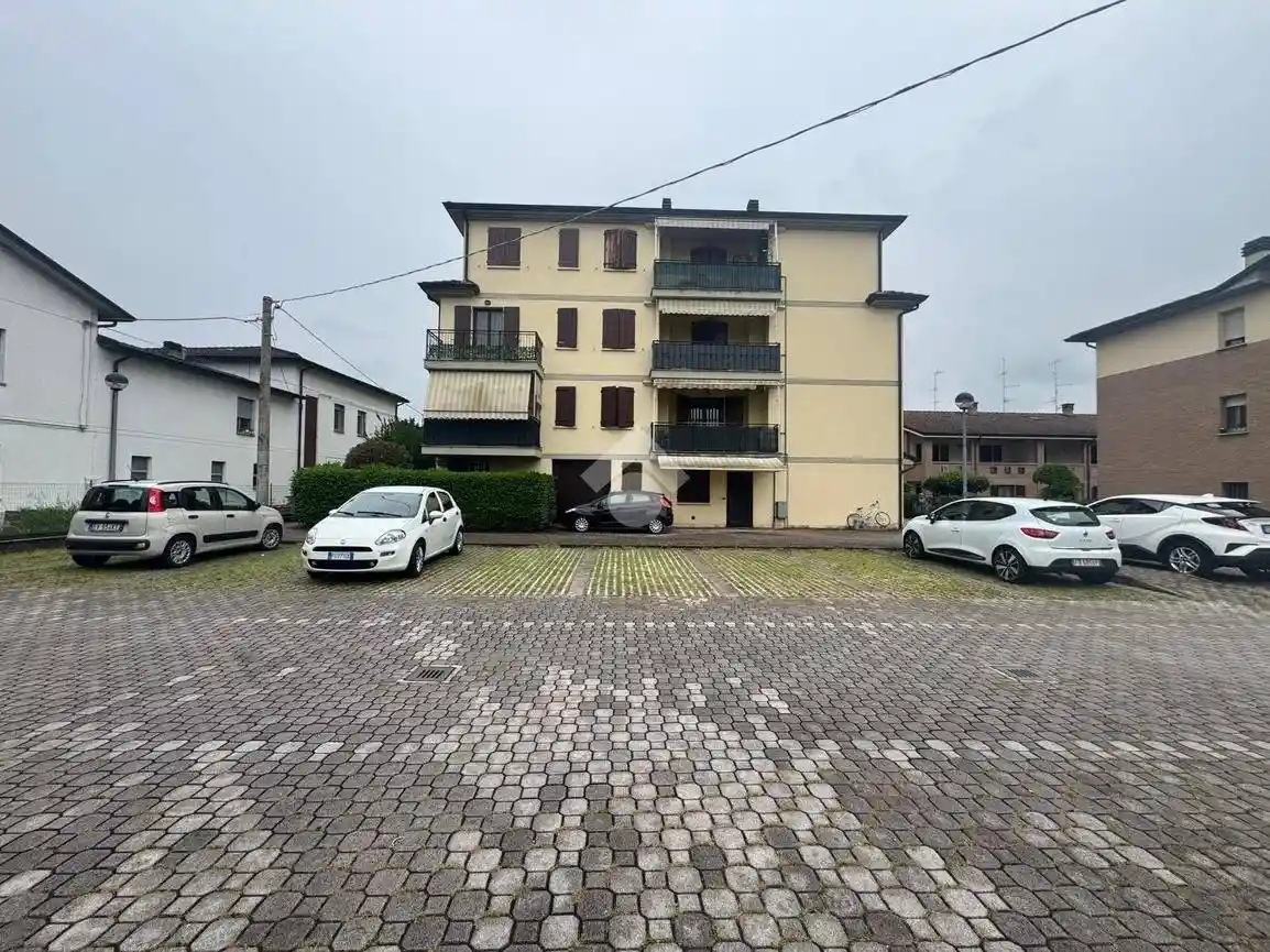 Appartamento in vendita a Castelnovo di Sotto