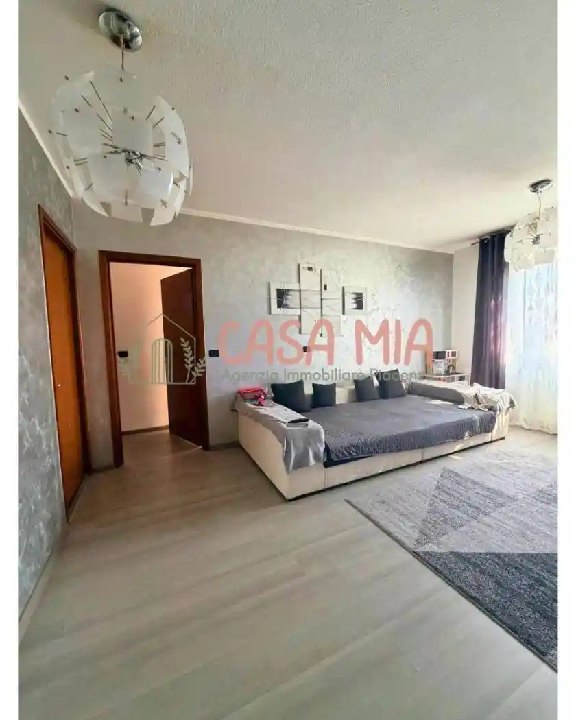 Appartamento in vendita a Piacenza
