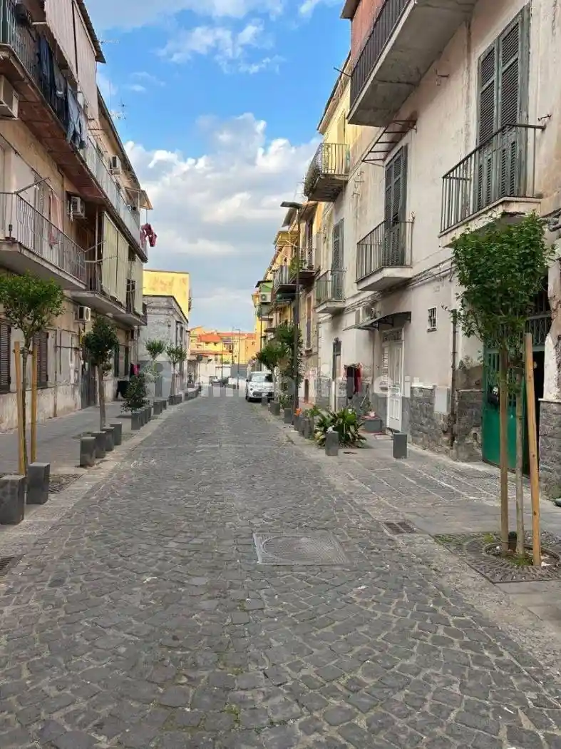 Appartamento in vendita a Napoli