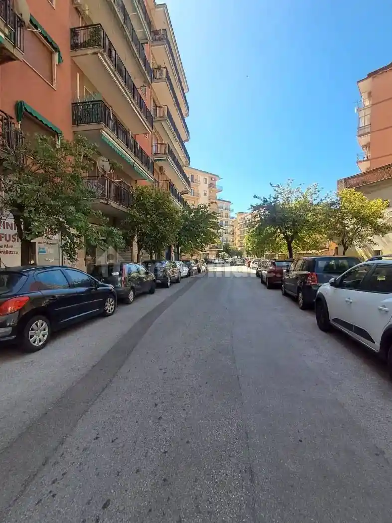 Appartamento in vendita a Salerno