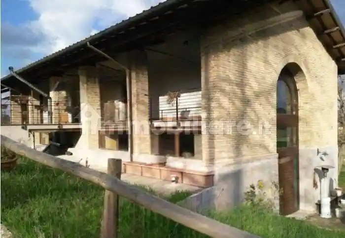 Casa indipendente in vendita a Roma