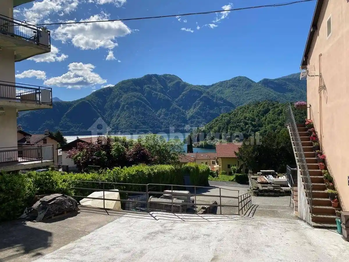 Appartamento in vendita a Tremezzina