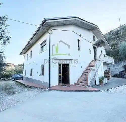 Villa in vendita a Ascoli Piceno