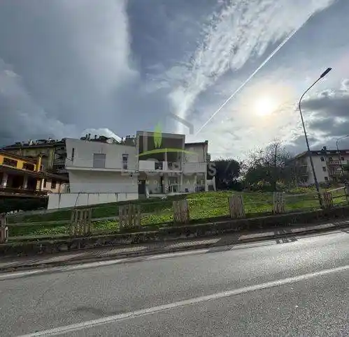 Appartamento in vendita a Folignano