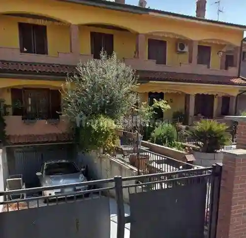 Villetta a schiera - foto 2