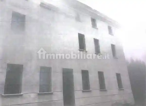 Palazzo - Stabile in vendita a Salsomaggiore Terme