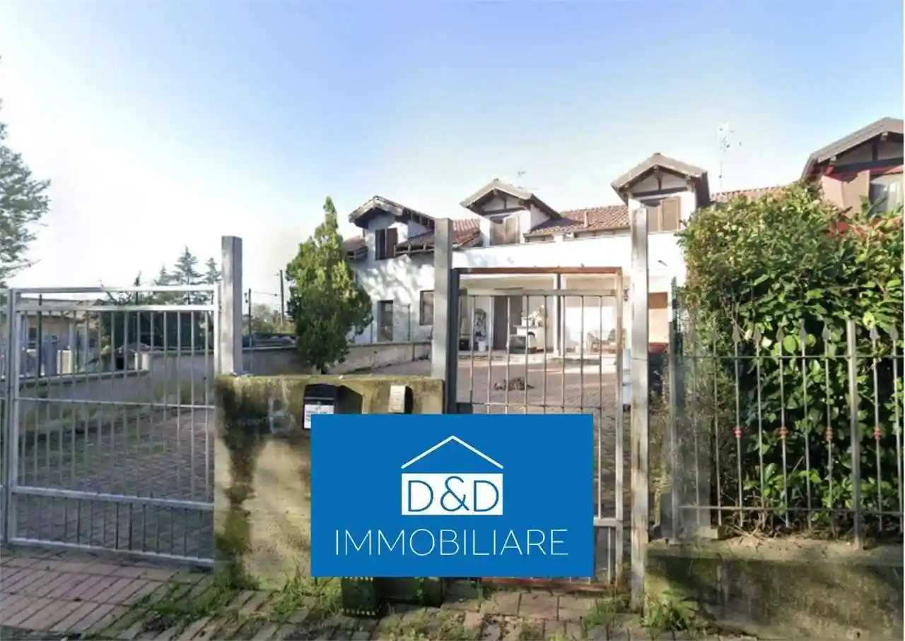 Villetta a schiera in vendita a Divignano
