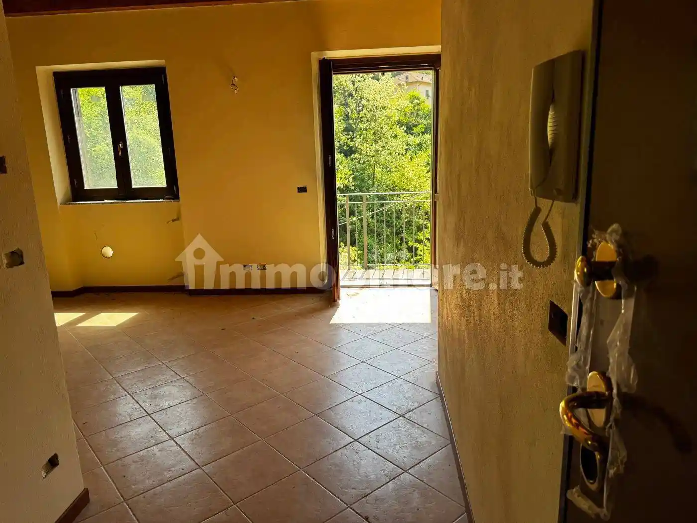 Appartamento in vendita a Serra Riccò