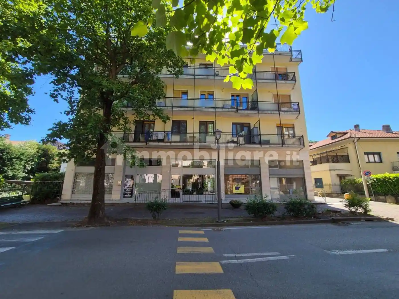 Appartamento in vendita a Borgosesia