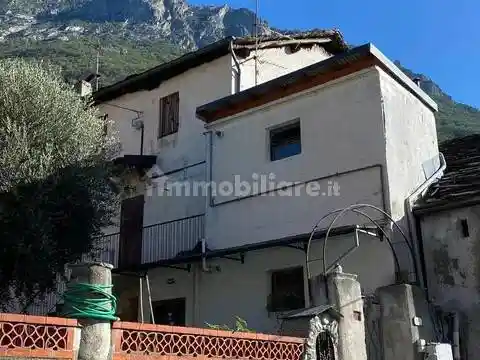 Rustico - Casale in vendita a Donnas