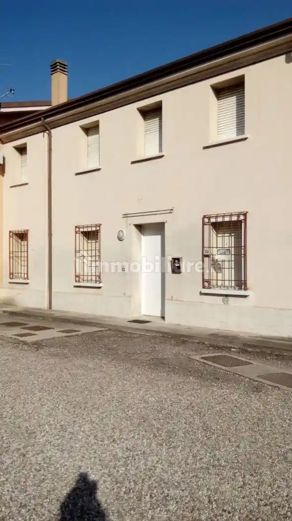Appartamento in affitto a Borgo Virgilio