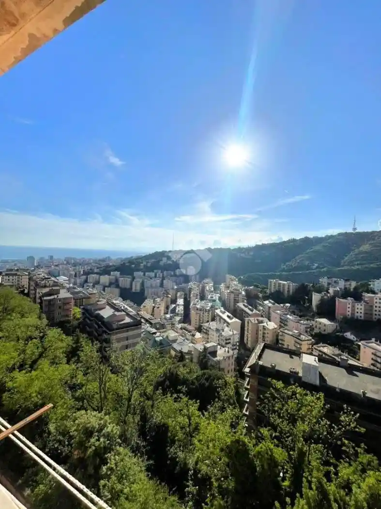 Appartamento in vendita a Genova