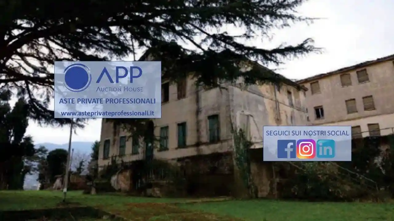 Palazzo - Edificio in vendita a Galzignano Terme