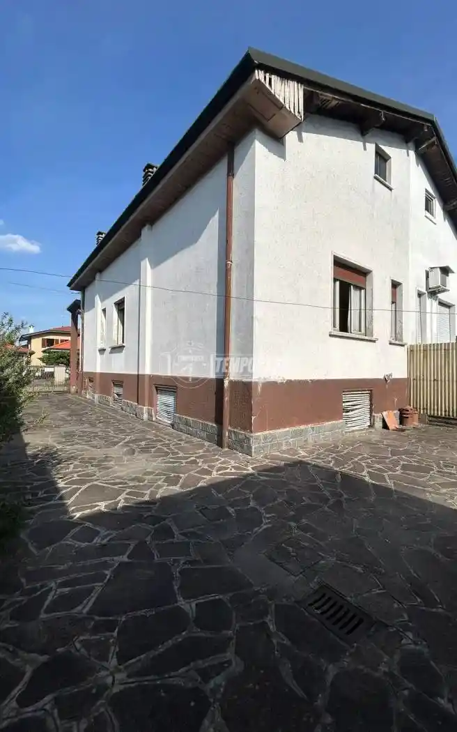Villa in vendita a Lentate sul Seveso