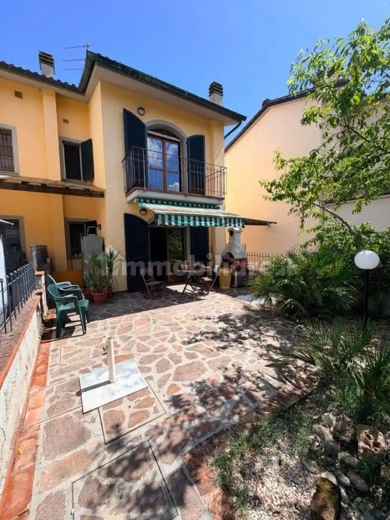 Villetta a schiera in vendita a Campi Bisenzio