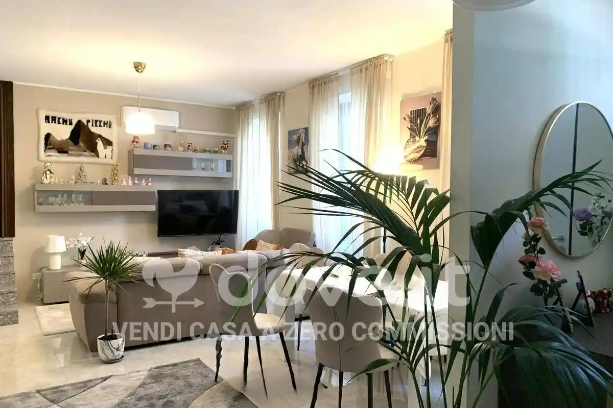 Casa indipendente in vendita a Desio