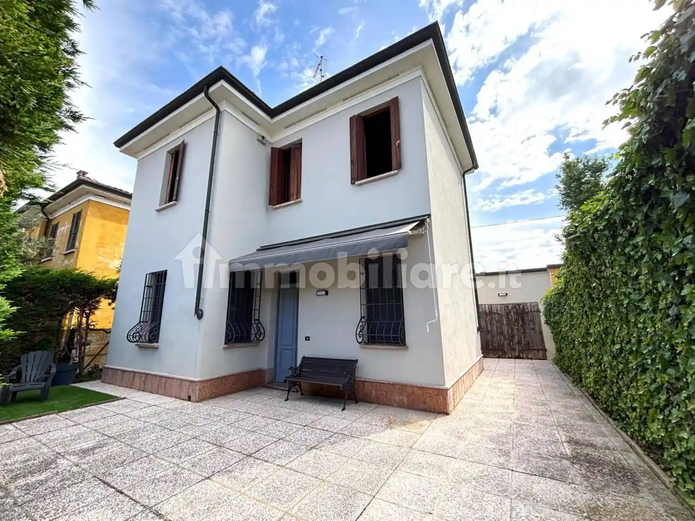 Villa in vendita a Mantova