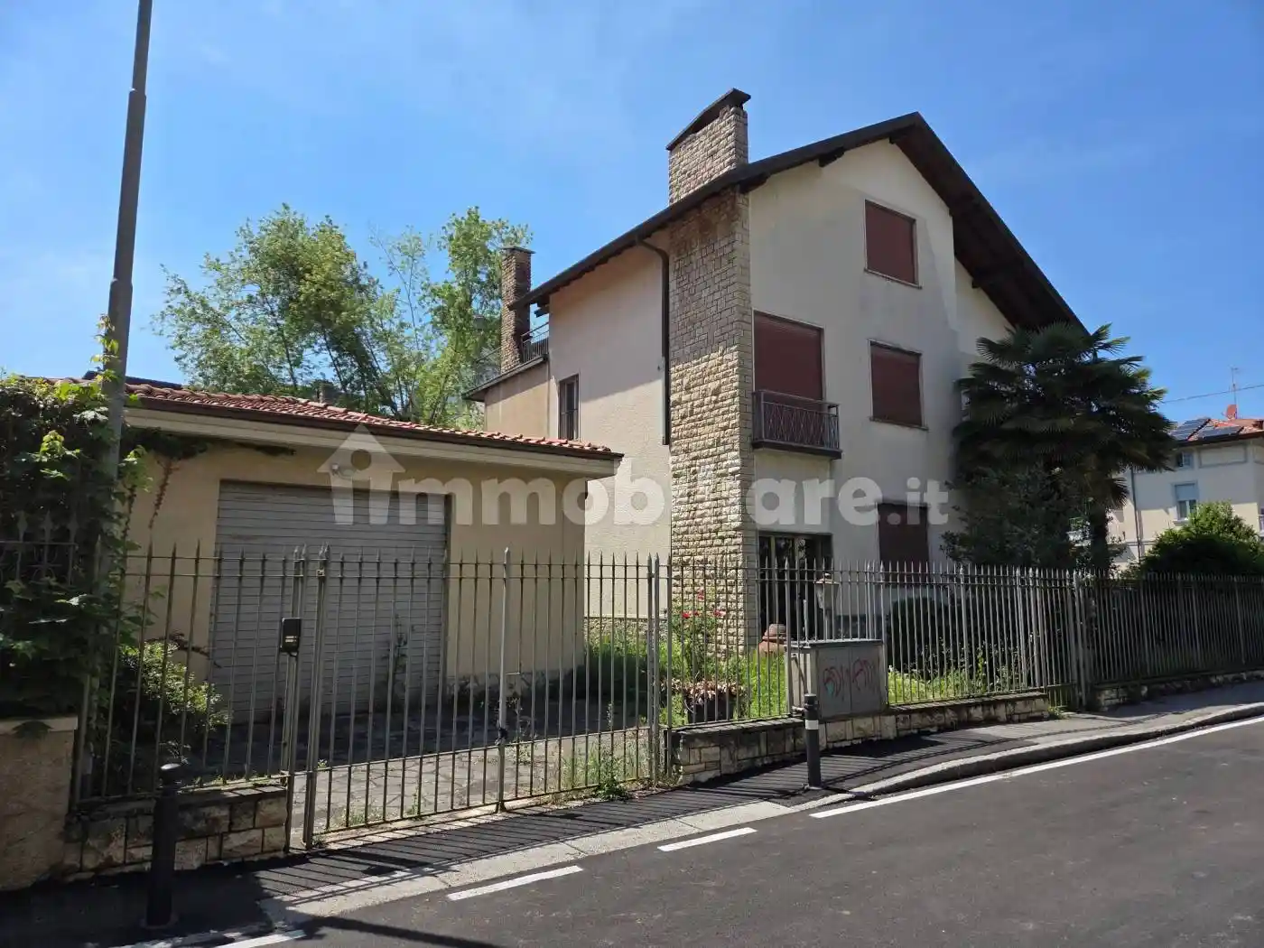 Palazzo - Edificio in vendita a Bergamo