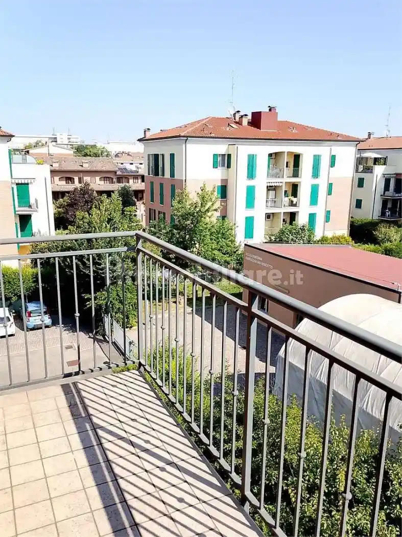 Appartamento in affitto a Modena