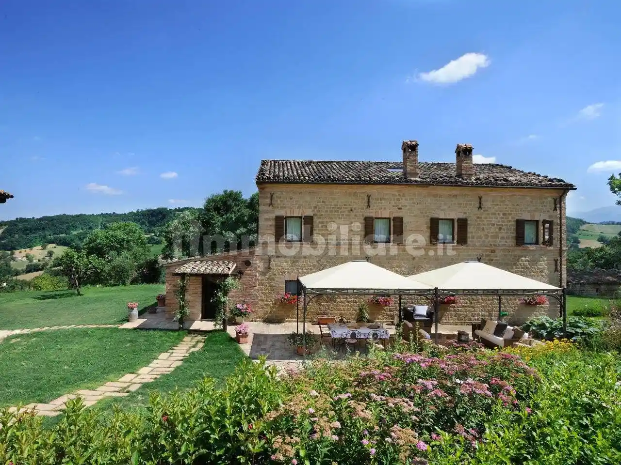 Villa in vendita a San Ginesio