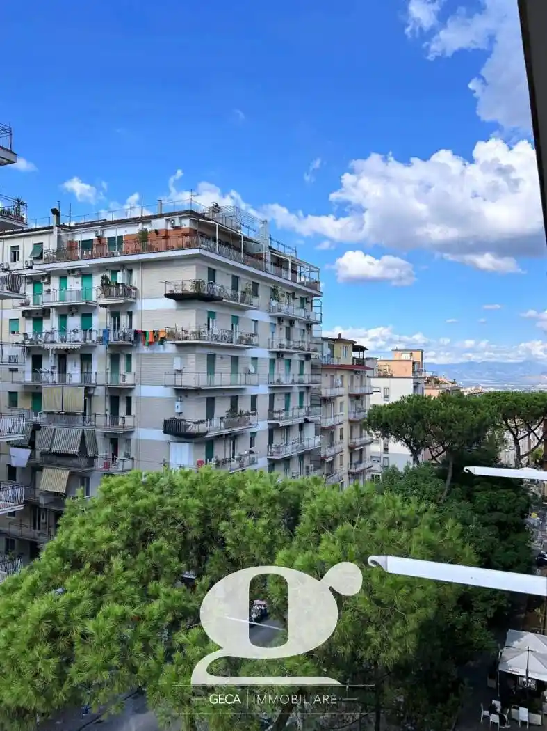Appartamento in vendita a Napoli