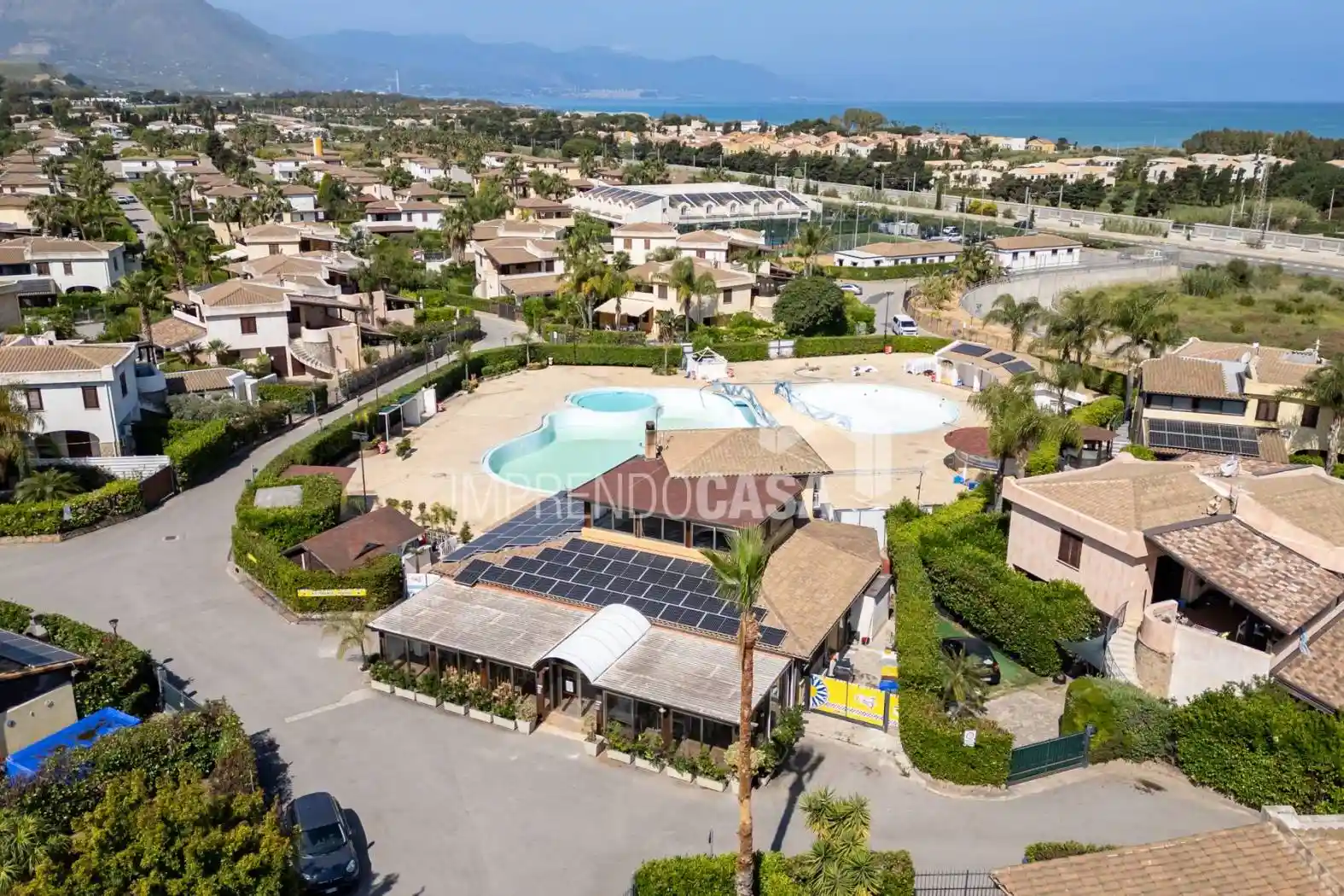 Villa in vendita a Campofelice di Roccella