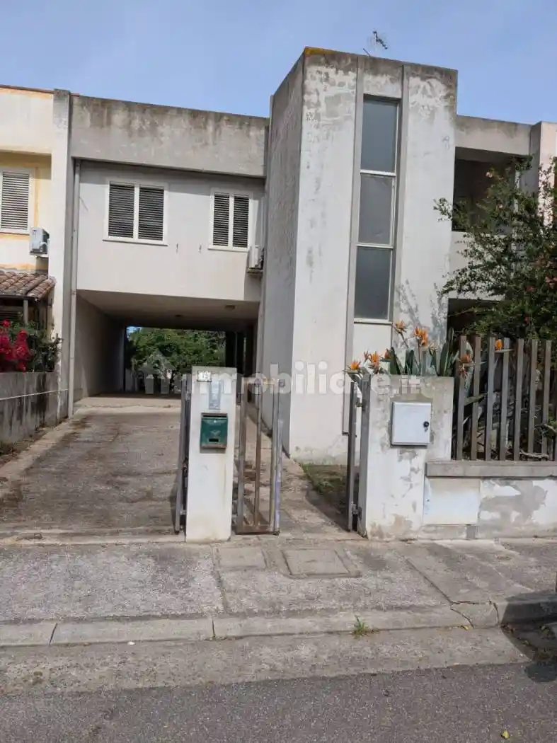 Casa indipendente in vendita a Santa Giusta