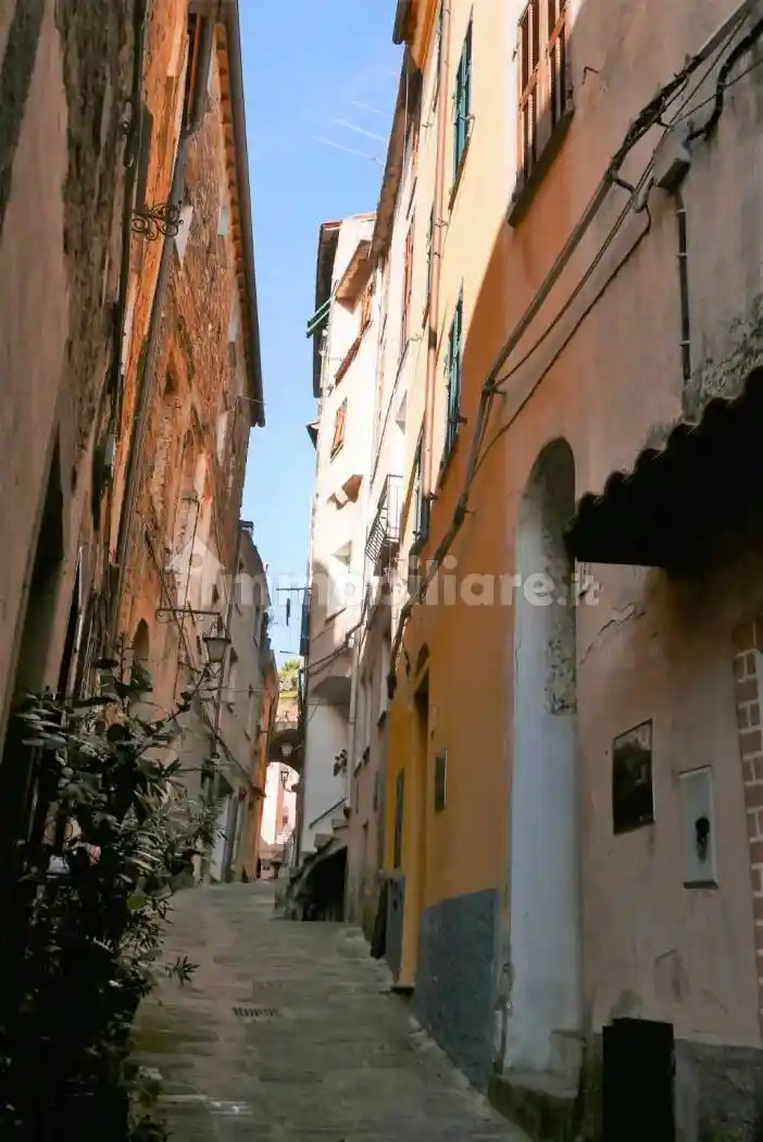 Casa indipendente in vendita a Perinaldo