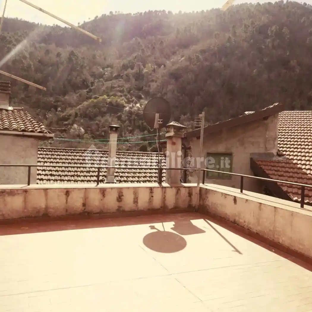 Casa indipendente in vendita a Pigna