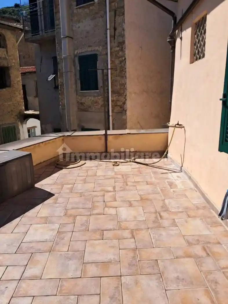 Casa indipendente in vendita a San Biagio della Cima