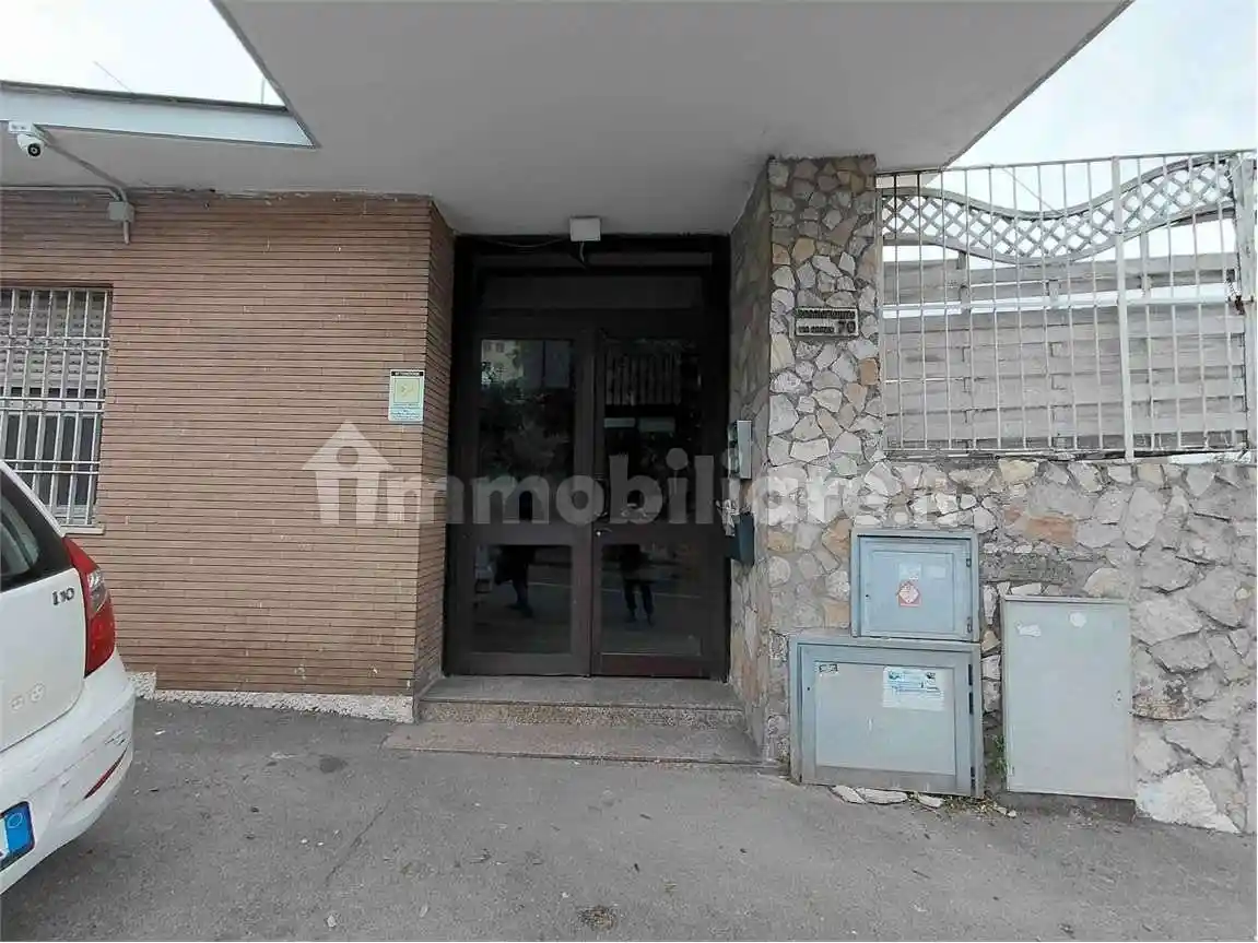 Appartamento in vendita a Napoli