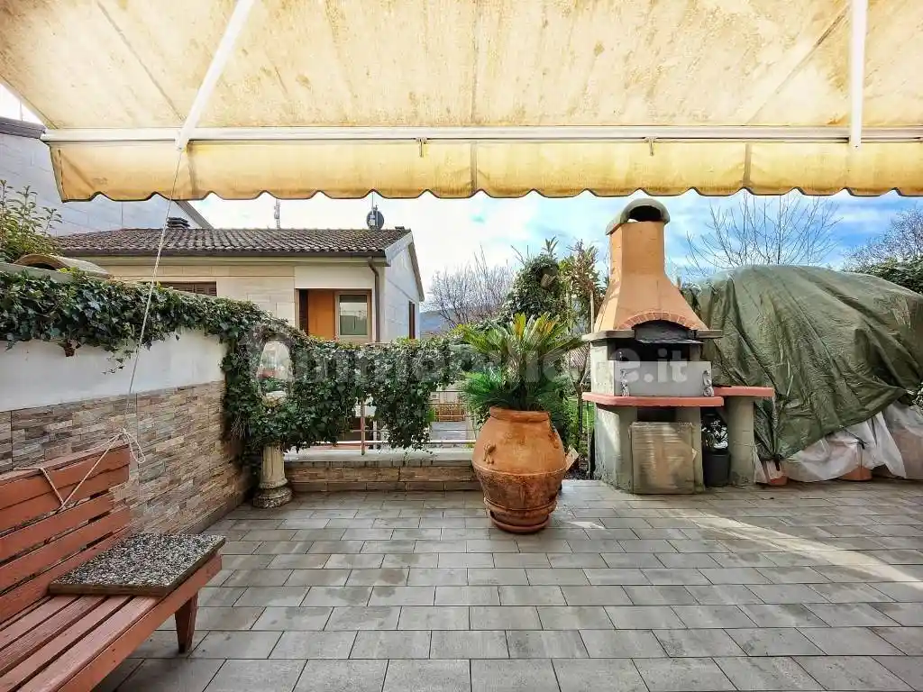 Villetta a schiera in vendita a Carmignano