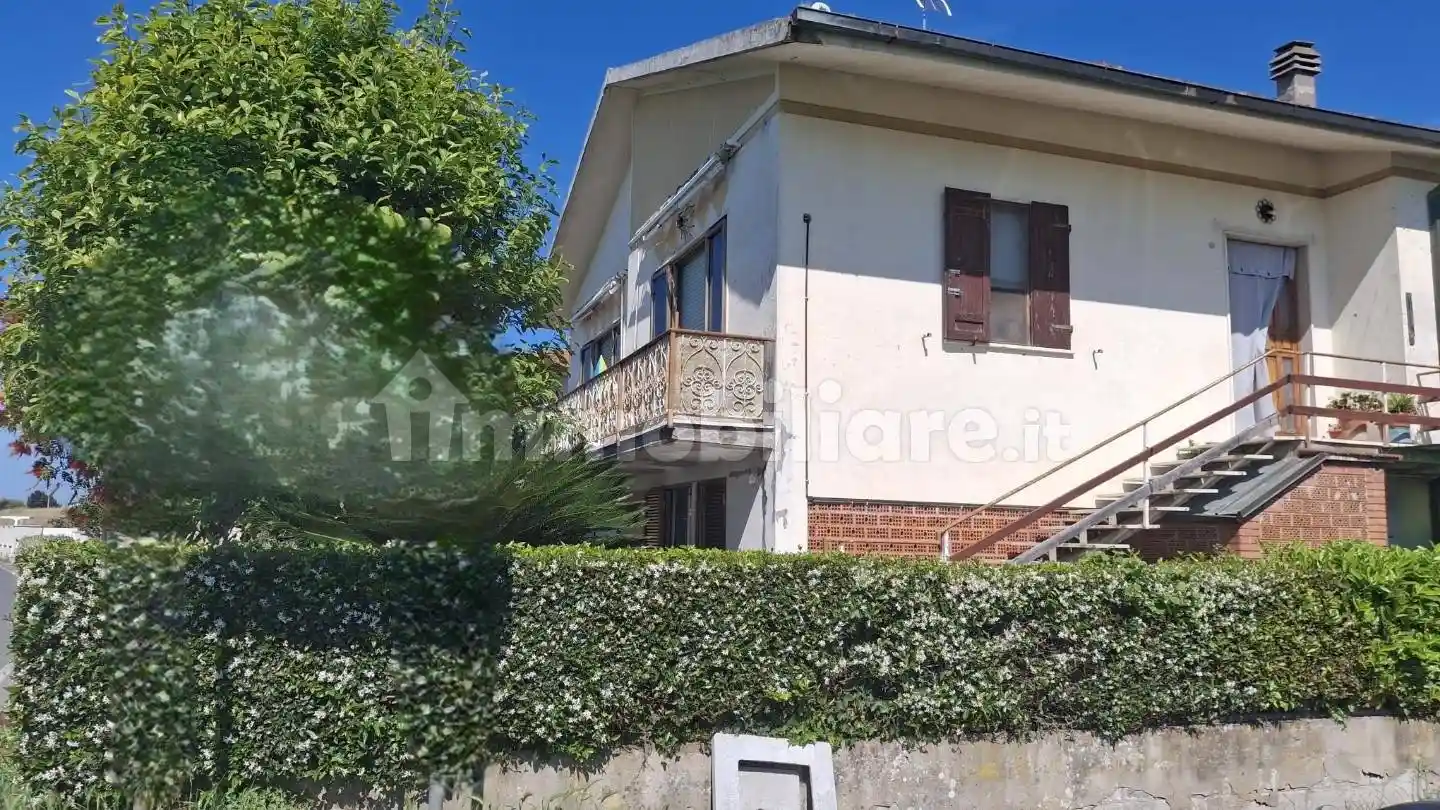 Casa indipendente in vendita a San Giuliano Terme