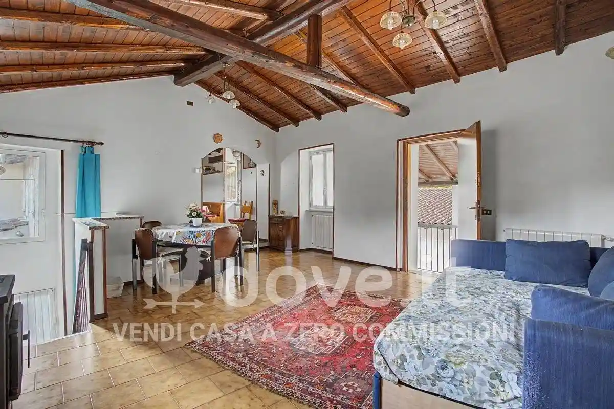 Appartamento in vendita a Cuvio