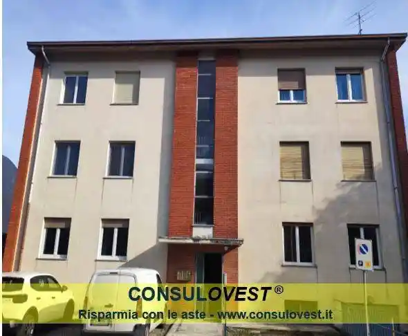 Appartamento in vendita a Laveno-Mombello