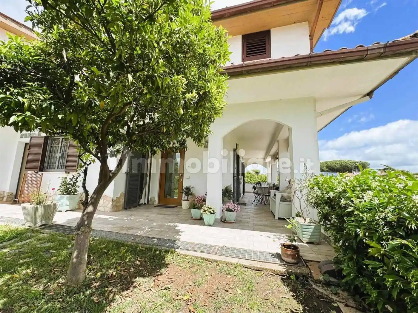 Villa in vendita a Anguillara Sabazia