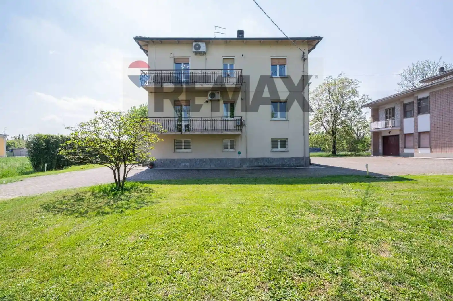 Villa in vendita a Parma