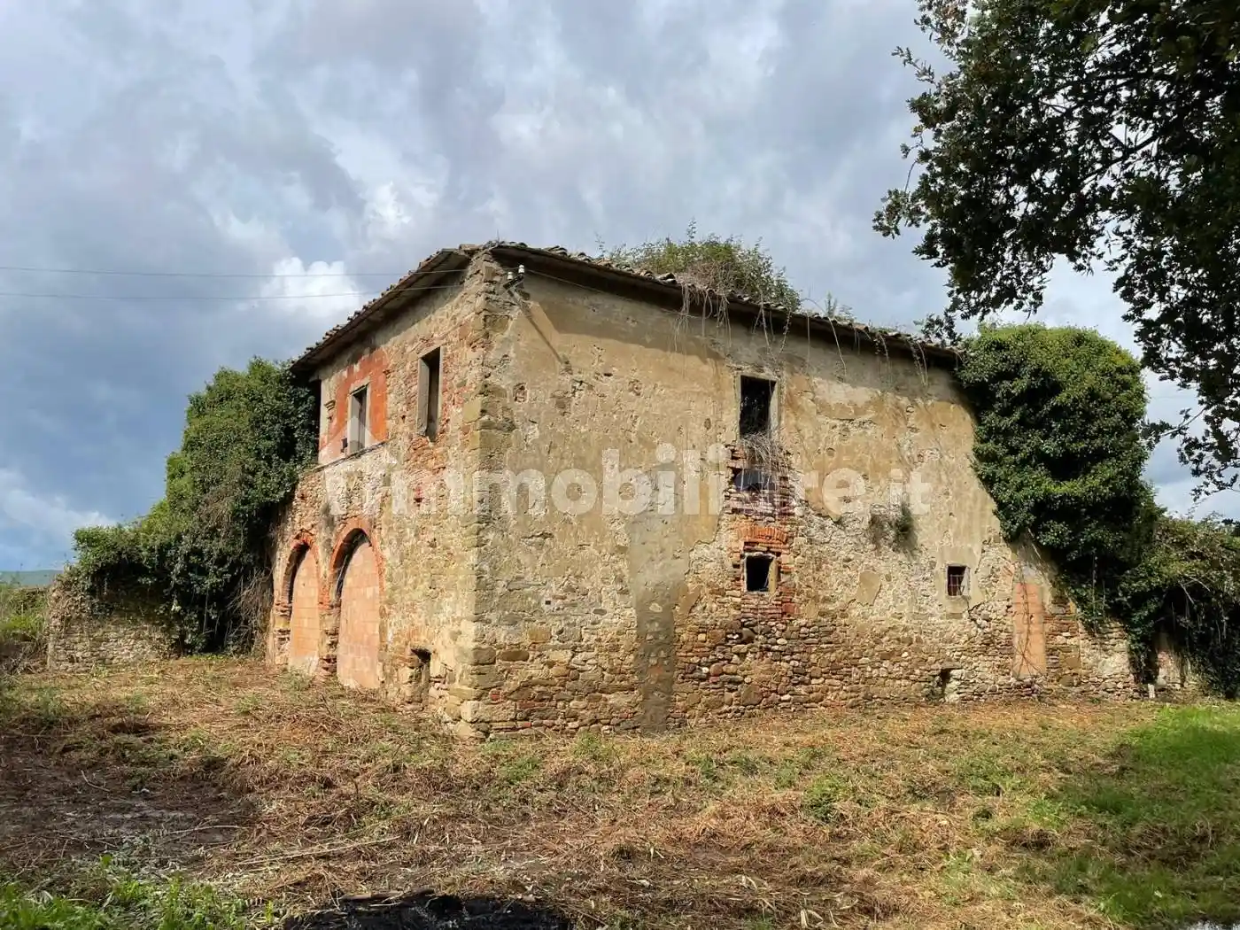 Rustico - Casale in vendita a Arezzo