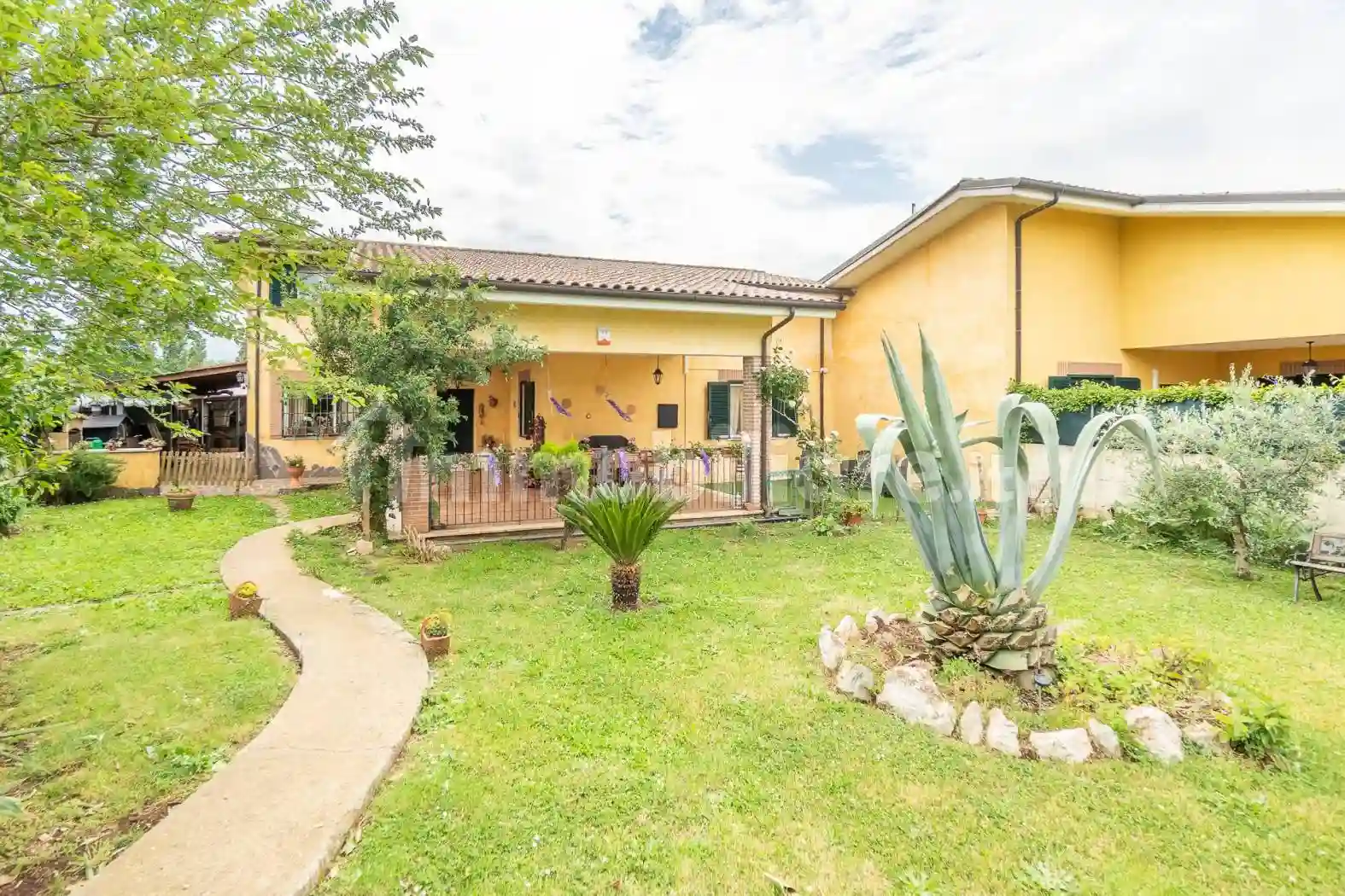 Villa - foto 2