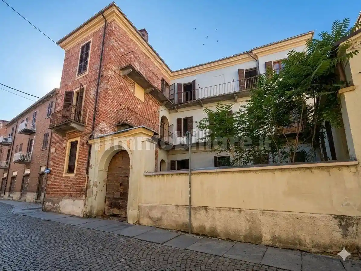 Casa indipendente in vendita a Asti