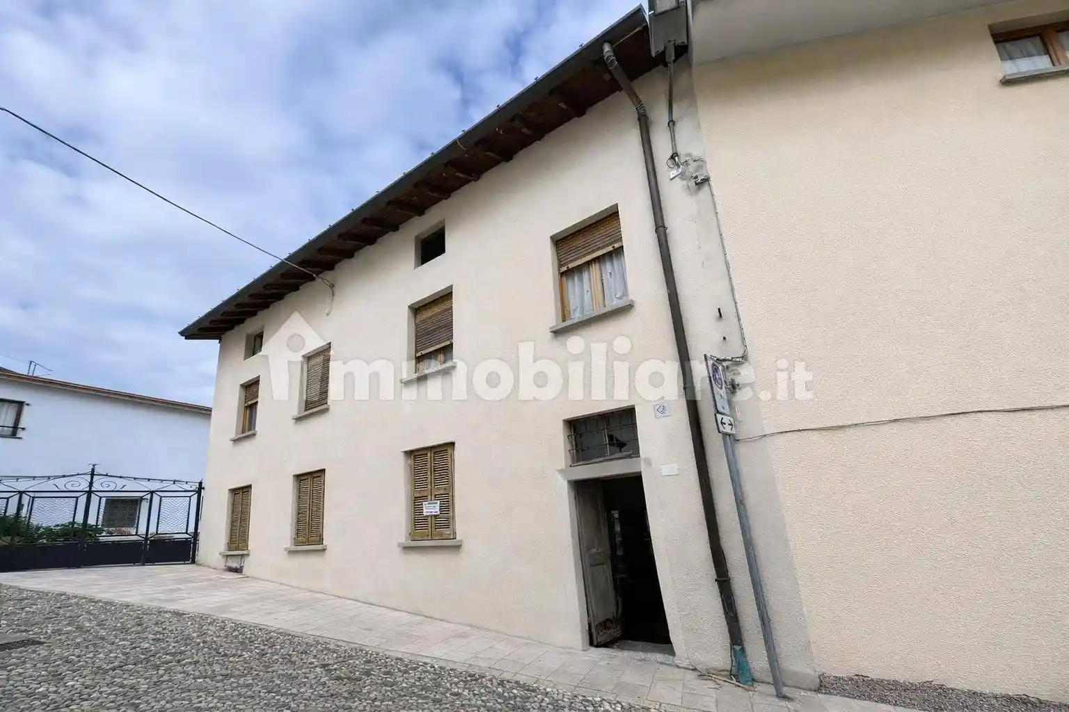 Rustico - Casale in vendita a Beregazzo con Figliaro